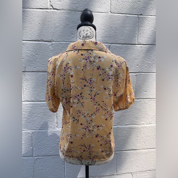 Short Sleeve Yellow Button Up w/ Pink & White Flower Print - Picture 5 of 6